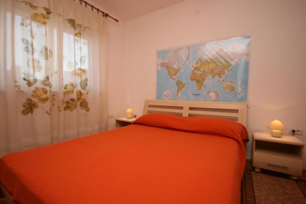 Apartments With Wifi Pula - 6987 エクステリア 写真