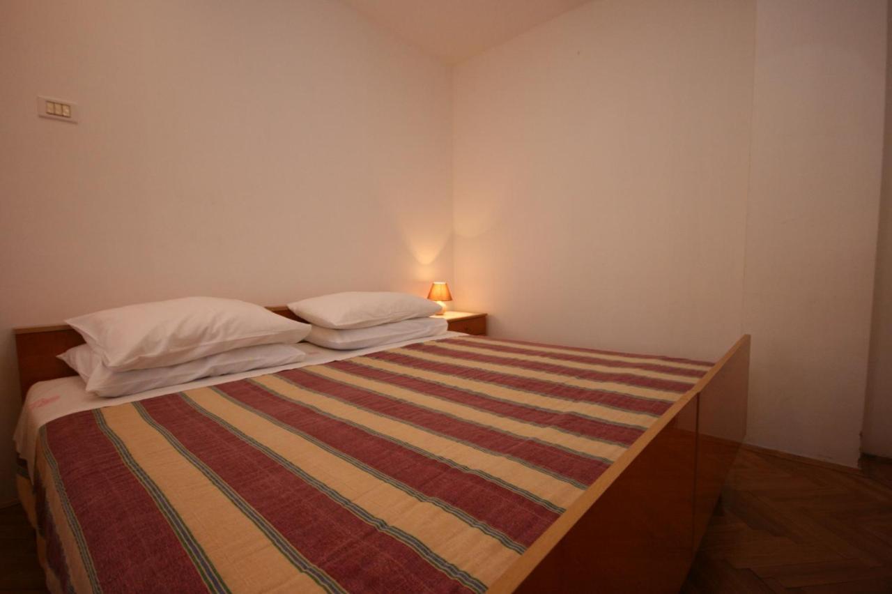 Apartments With Wifi Pula - 6987 エクステリア 写真